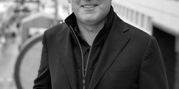 F 0734 Hans van der Sluijs